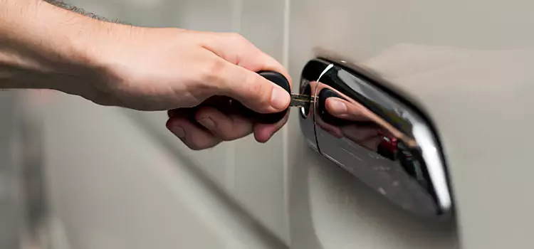 Why Choose Our Auto Locksmith Team in Alvin, TX?